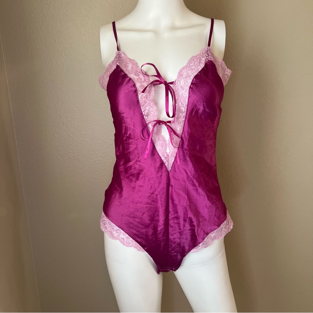 Victoria’s Secret purple lingerie bodysuit teddy size small